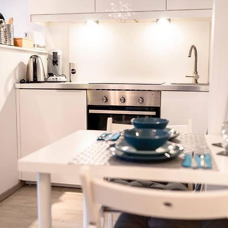 Modernes Apartment Auf 2 Etagen In Ruhiger Lage Zentral Zu Stadion Und Westfalenhallen Dortmund Bagian luar foto