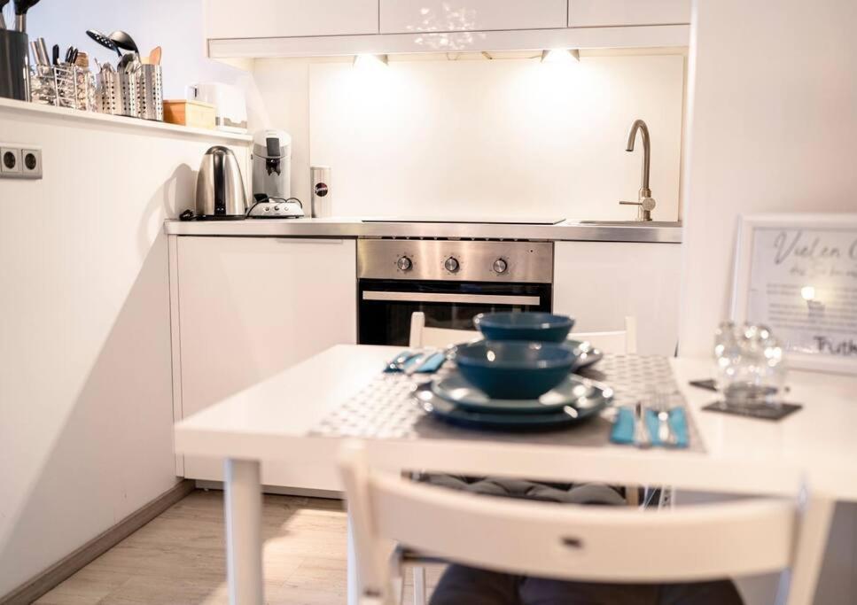 Modernes Apartment Auf 2 Etagen In Ruhiger Lage Zentral Zu Stadion Und Westfalenhallen Dortmund Bagian luar foto