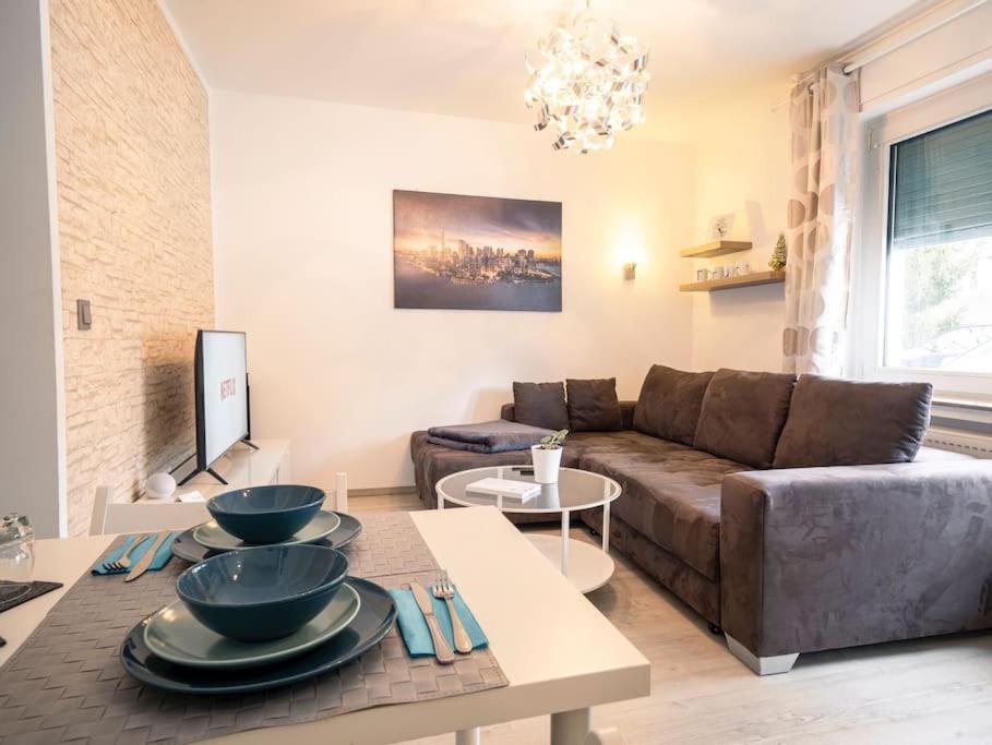 Modernes Apartment Auf 2 Etagen In Ruhiger Lage Zentral Zu Stadion Und Westfalenhallen Dortmund Bagian luar foto